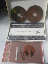 Load image into Gallery viewer, 2cd 凤飞飞 凤兮来仪世纪 真情 两张CD都有点花 10&quot;X5.75&quot;
