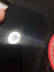 Lps 罗文双燕姐妹 恋情三千里电影 黑胶唱片vinyl 第一面和第2面都有四五条轻刮痕 - GOMUSICFORUM Singapore CDs | Lp and Vinyls 