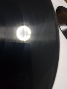 Lps 曹西平热情的姑娘 黑胶唱片vinyl A面和B面都有少条轻刮痕和萌痕。 - GOMUSICFORUM Singapore CDs | Lp and Vinyls 